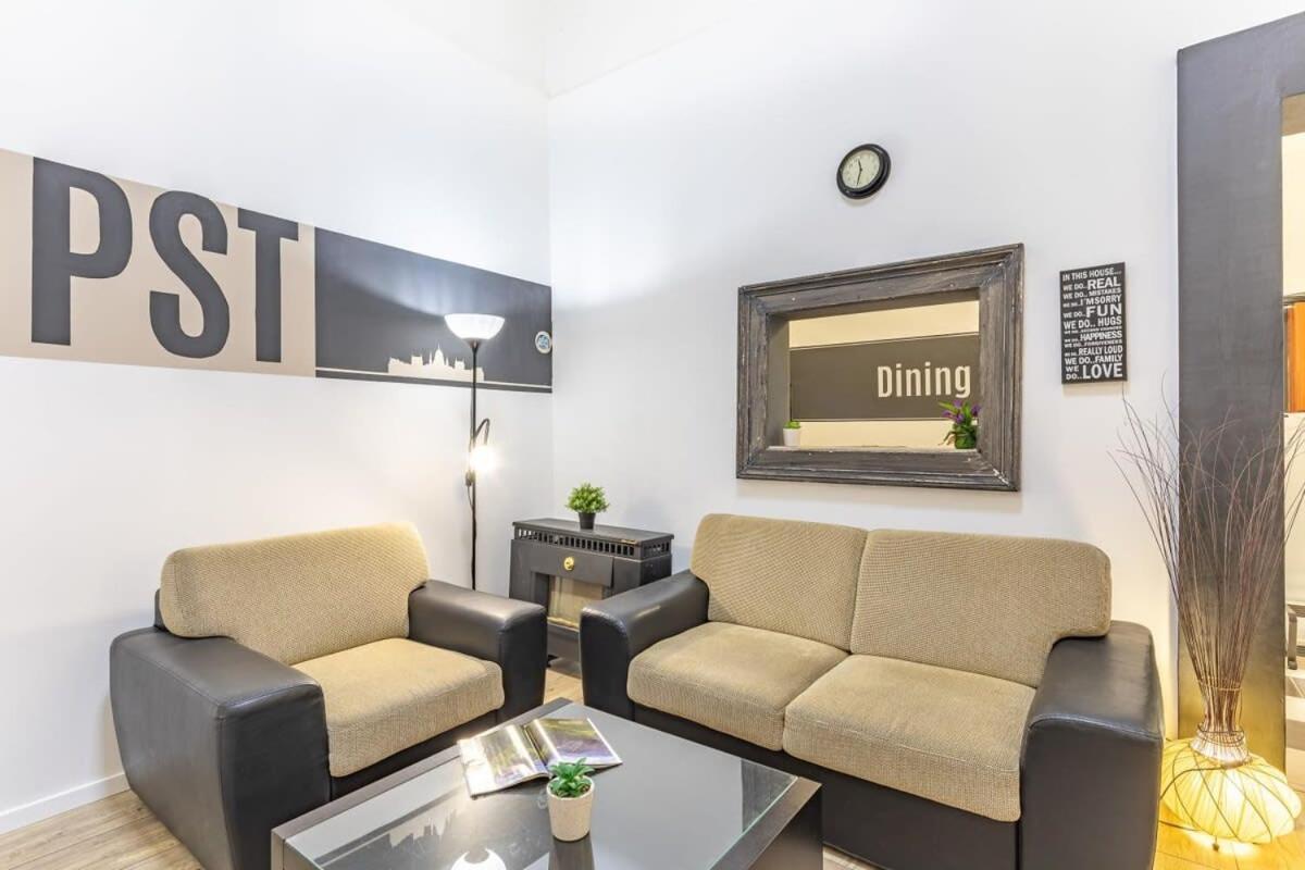 Rustic In The Downtown Apartment *