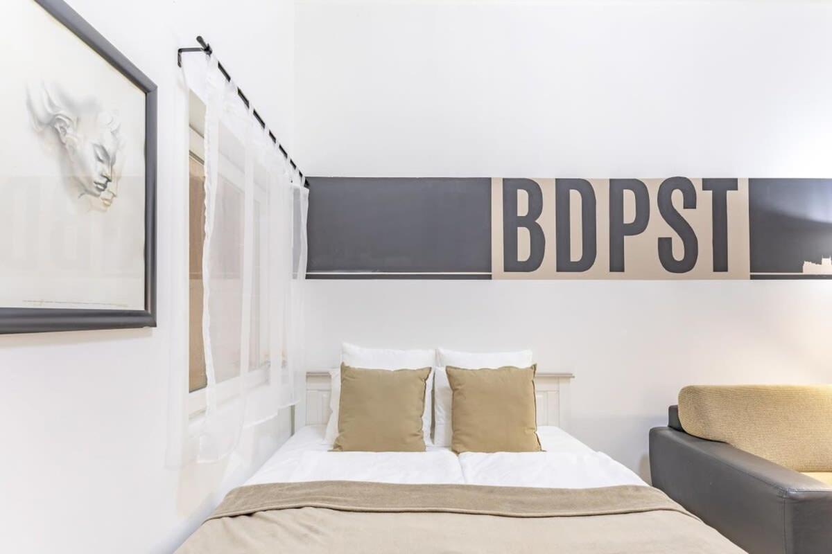 Apartman Rustic In The Downtown